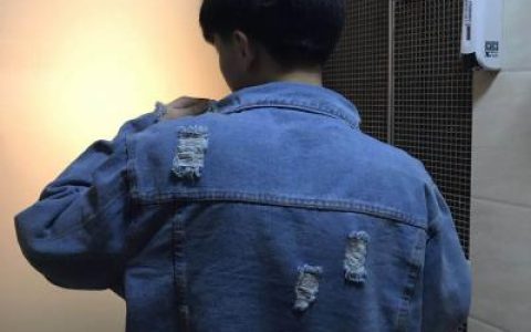是人是狗时间会告诉你(热门伤感帅气的男生背影头像)