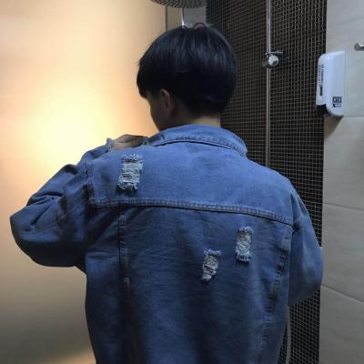 是人是狗时间会告诉你(热门伤感帅气的男生背影头像)