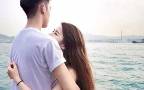 低调幸福情侣yy头像(独一无二情侣头像一对两张经典好看)