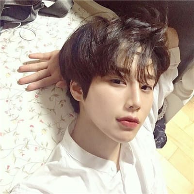 你主动点我们连孩子都有了(清爽干净男生头像图片高清)