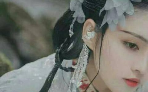 今年流行自作多情(最新抖阴古风头像唯美真人女生)
