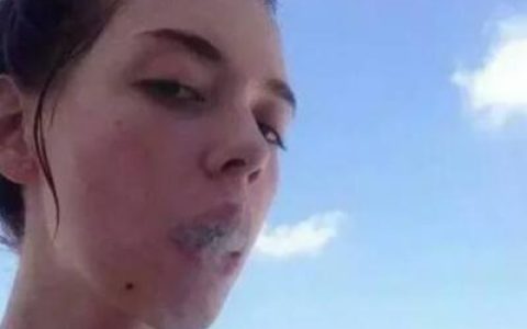 货有过期日人有看腻时(女生头像霸气欧美风最新)