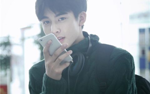 你会发光可却刺痛了我的心(男生帅气森系有意境头像)