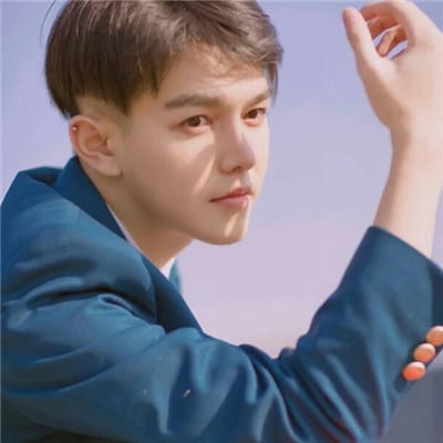 不谈恋爱生的快活(快手头像男生霸气潮男)