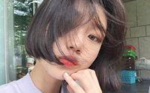 微风轻轻吹起我好喜欢你(吸引人的女生抖阴空间头像大全)