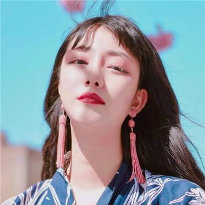 我男朋友不吸烟不喝酒不存在(最火快手头像女生霸气御姐范)