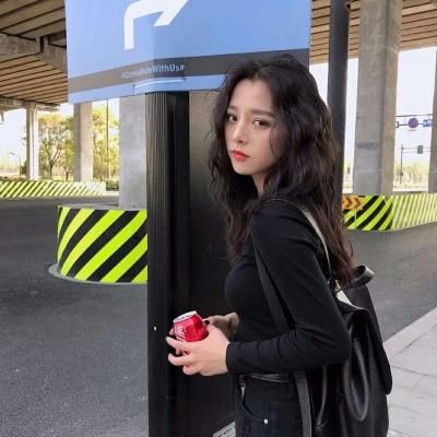 我们都在固执的长大(抖阴网红头像女生气质可爱)