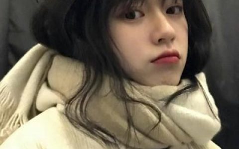 抖阴女生头像接近生活照(吸引人关注的抖阴小姐姐头像)