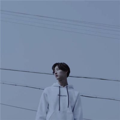 不明显情侣头像一男一女(好看又低调的情侣头像图片大全)