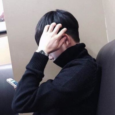年少怎能不多情(成熟简单干净的水汽男生微博头像)图5