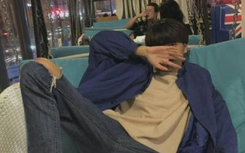 不露脸的男生抖阴头像高清(抖阴头像男成熟稳重不要人脸)