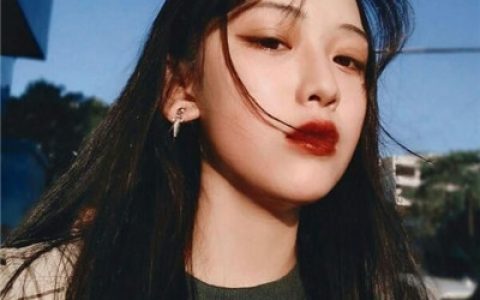 我的心太黑暗没有光照进来(快手女生社会头像图片霸气拽)