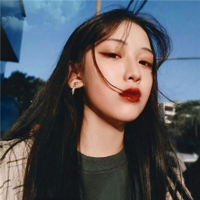 我的心太黑暗没有光照进来(快手女生社会头像图片霸气拽)