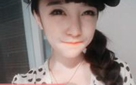 笑自己无知竟把你当心事(女生头像霸气超拽带字戴帽子大全)