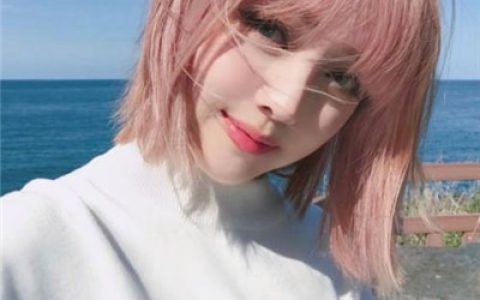 想要你的吻做你爱的人(短发女生头像小清新清纯)