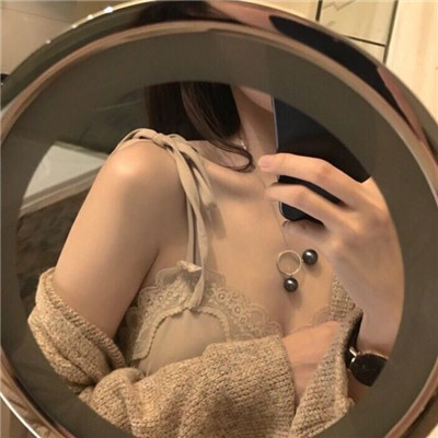 记得我吗我是你的小可爱啊(单人女生性感美女头像)
