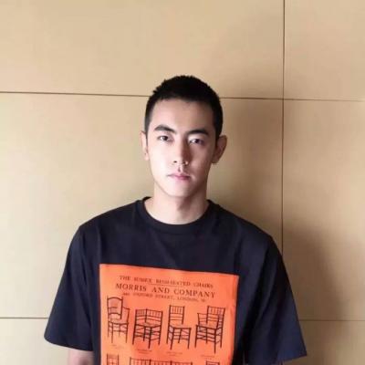 低调秀恩爱情侣头像两张(最新情侣头像一男一女个性好看)