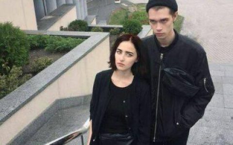 在爱情里我们都是幼稚鬼(欧美情侣头像两人一对幸福甜蜜)