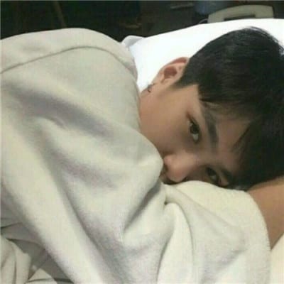 太容易动情就活该夜夜哭(帅气小哥哥头像高清图片分享)