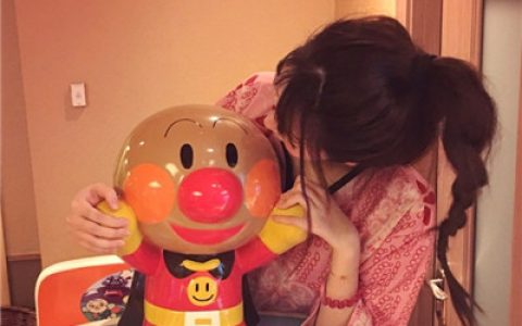 笑起来像个孩子冷起来是个谜(最新好看的美少女头像合辑)