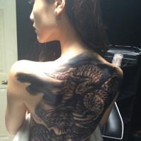 说不出的难过滴不下的泪(性感头像黑社会女生很流行)