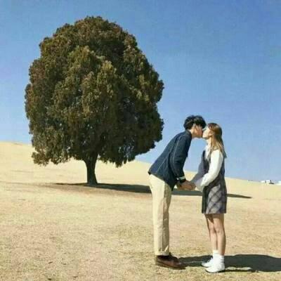 时间会告诉你谁会是真爱(独一无二情侣双人头像两张幸福)