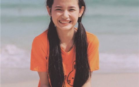 以时间长短论感情深浅(女生朴素复古的头像清幽淡雅)