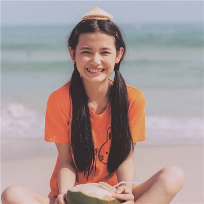 以时间长短论感情深浅(女生朴素复古的头像清幽淡雅)