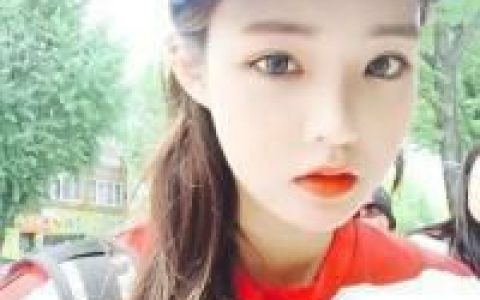 最好的圣诞礼物是见你一面(小清新女生头像图片大全好看的)