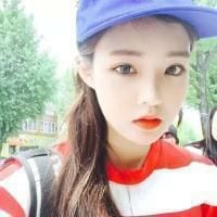 最好的圣诞礼物是见你一面(小清新女生头像图片大全好看的)