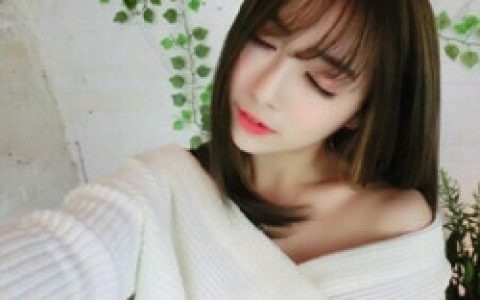 240以上的 太理智的人总是爱退缩(贴吧头像女生高清240)