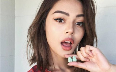 你满是骄傲难道我没有(欧美范气质高清美女头像)