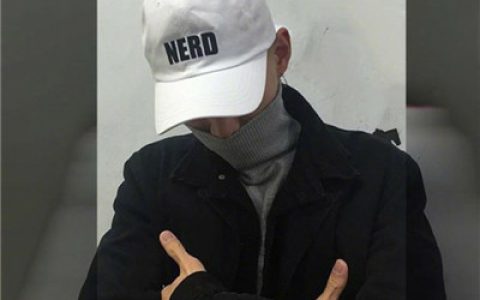我可以骗你们谈恋爱吗(最火爆快手头像男生霸气)