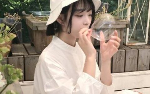 朋友不甘爱人不敢(女生抖阴头像可爱小清新大全)