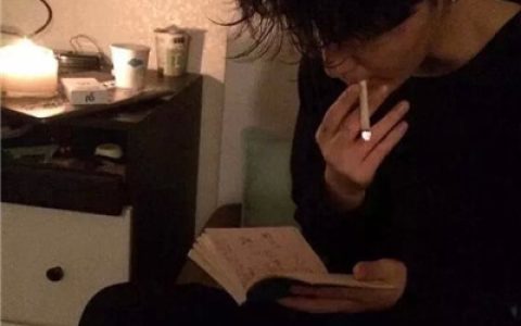 已经帅得控制不住我寄几(个性男生抽烟霸气头像图片)
