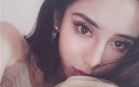 你要不要趟我这淌浑水(快手头像女生霸气撩人红唇)