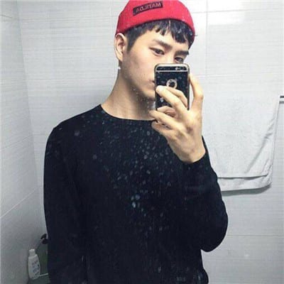 望穿透你的瞳孔穿透你的魂(男生头像手机控戴帽子图片精选)