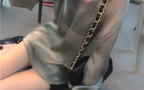 我会变成巨人踏着力气踩着梦(柔情似水的性感美女头像图片)