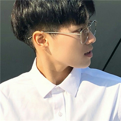 蒲公英的纷飞迷乱了谁的眼(超拽帅气男生头像精选)图12