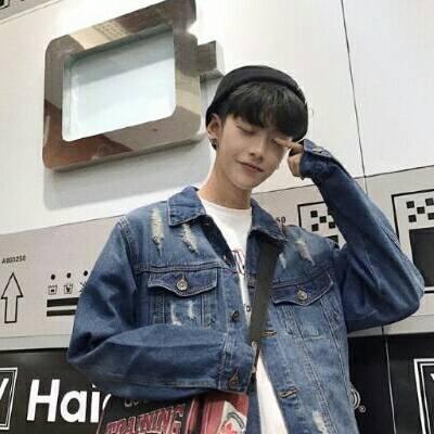 热爱漫无边际生活自有分寸(最新抖阴头像男生高冷霸气拽)