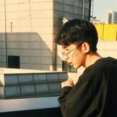 独宠我的女人(帅气超拽男生微博头像大全最新)图5