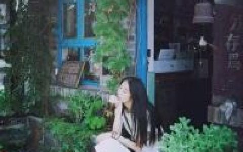 久伴是最动人的情书(比较有活力的长发美女图片头像精选)