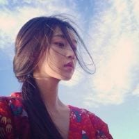 深情必拥愿与你孤守(小清新女生干净爽朗抖阴头像)