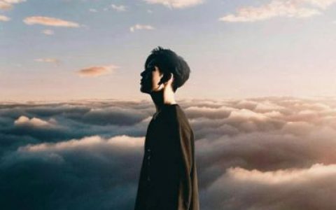 有男人味显气质的抖阴头像(超帅显成熟的男生抖阴头像大全)