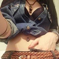 性感才是王道(爱逛酒吧的性感美女比基尼头像)图1