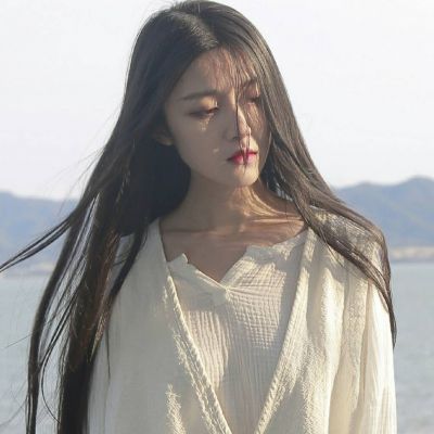 超显女人味的女生图片头像(最美女生图片抖阴头像性感一点的)图11