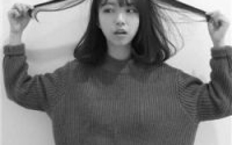 因为深情所以偏执(灰白女生抖阴头像)