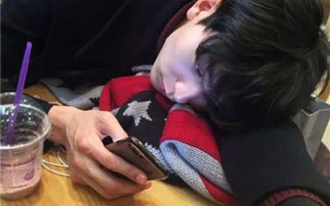 男生个性快手头像低于480(男生快手头像霸气超拽戴帽子)