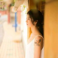 天空很蓝白云很白行人很忙(抖阴女生头像唯美长发披肩头像)图5
