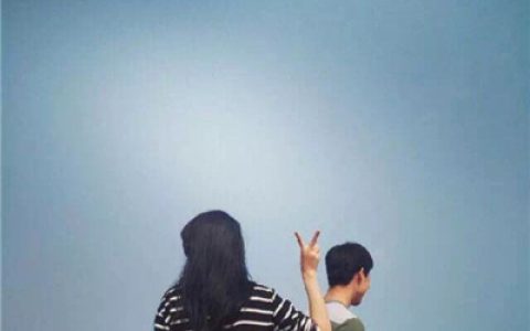 你是我眼里的那片海(情侣头像唯美有意境背影海边头像)